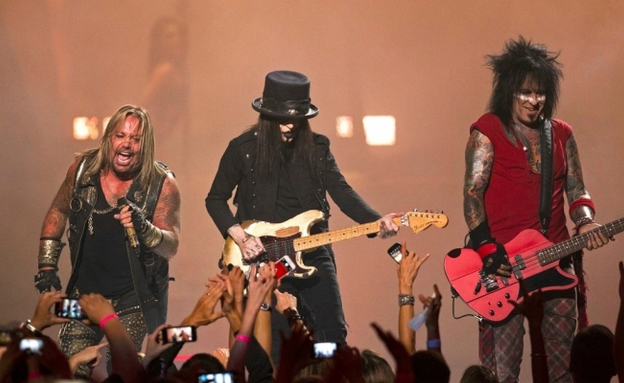 Las excentricidades de Mötley Crüe llegan a Netflix