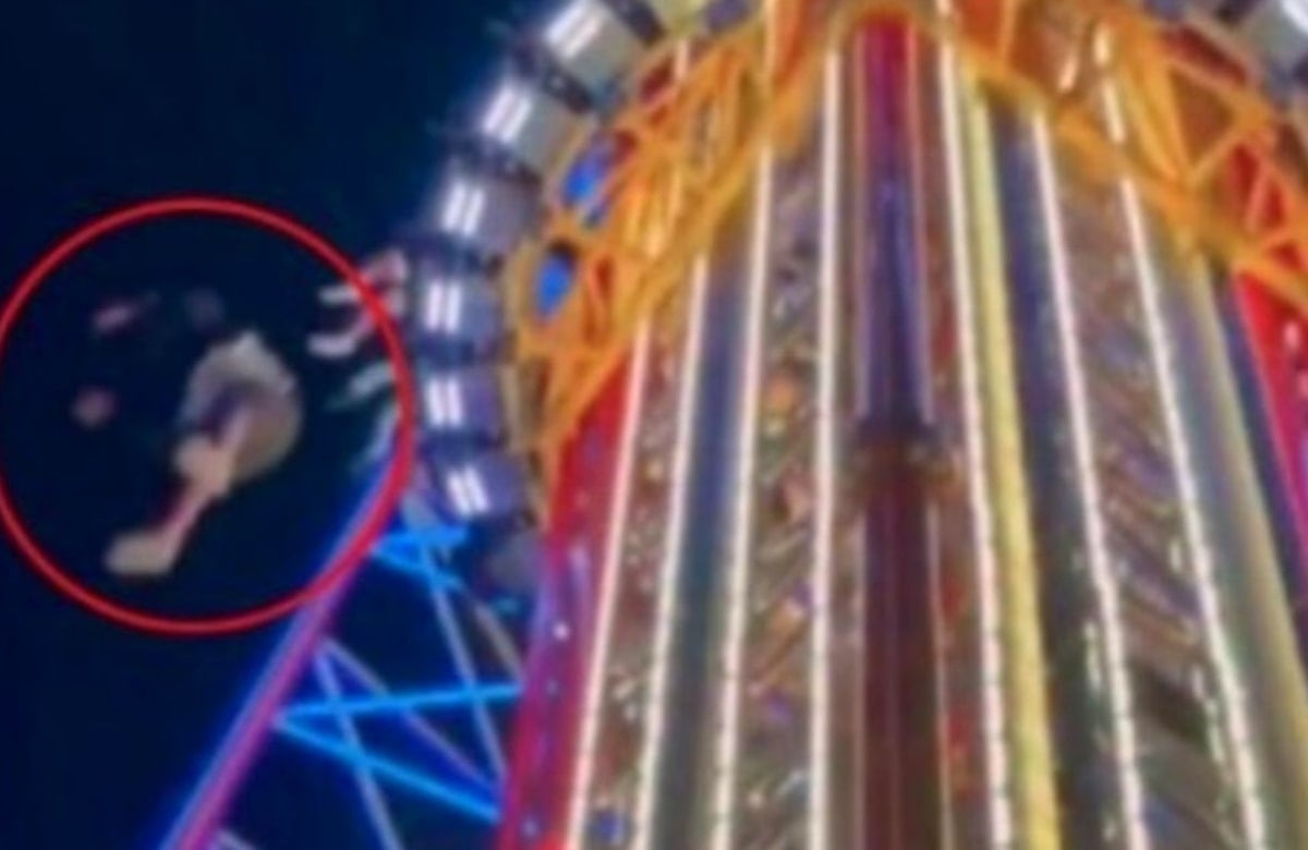 Difunden video del momento en que adolescente cae de juego mecánico y muere en parque de Florida. Foto: Captura de pantalla
