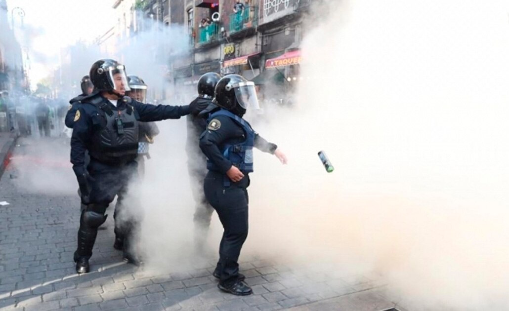 Actos vandálicos de anarquistas desplazan Cinturón de Paz en marcha por 2 de octubre