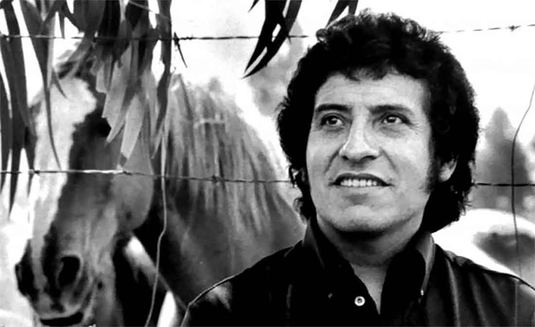 Condenan en Chile a nueve ex militares por el asesinato del cantautor Víctor Jara en 1973