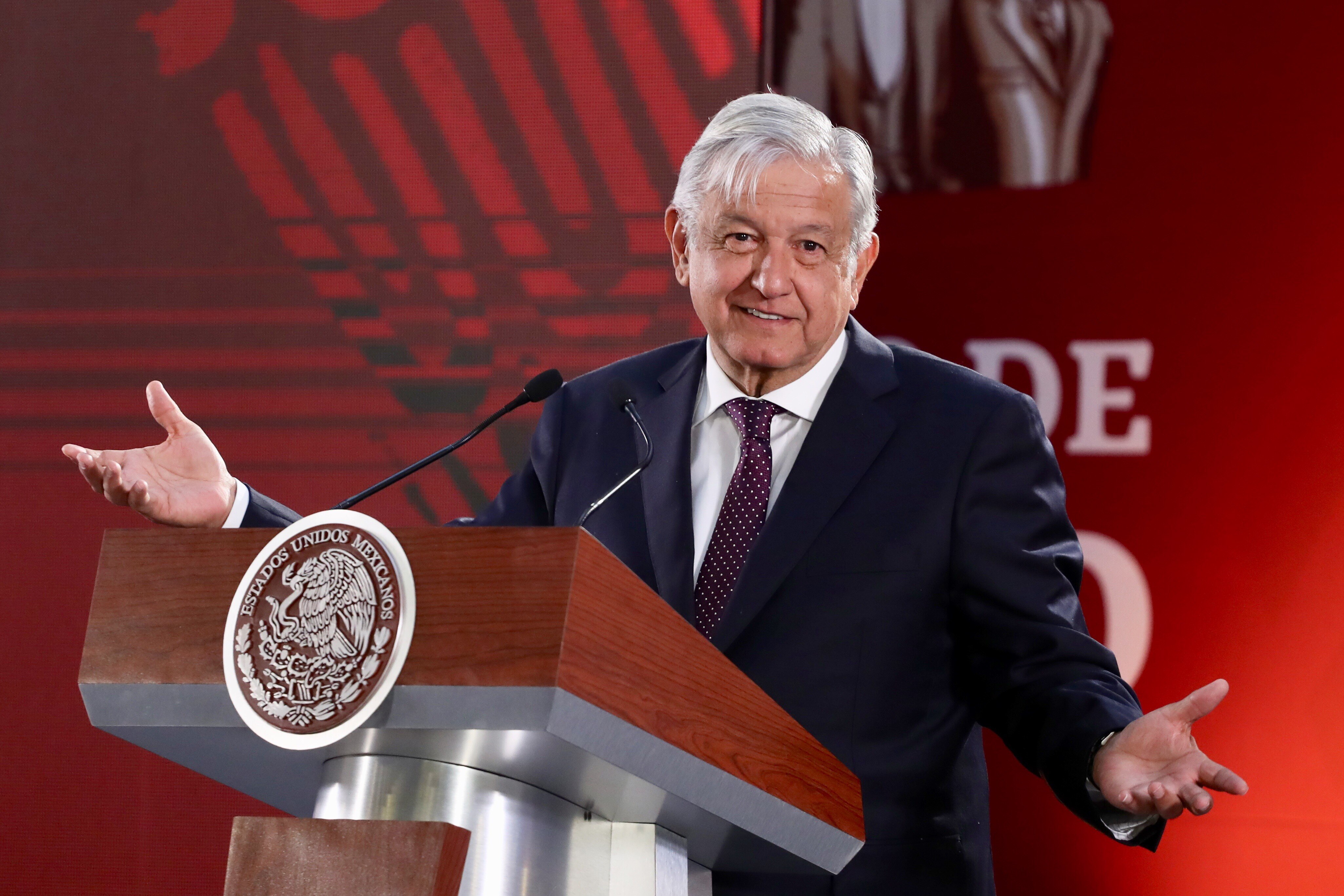 AMLO no dejará de ir a plazas públicas aunque lo abucheen