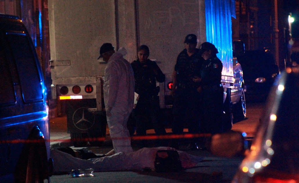 Investigan triple homicidio en Cumbia VIP