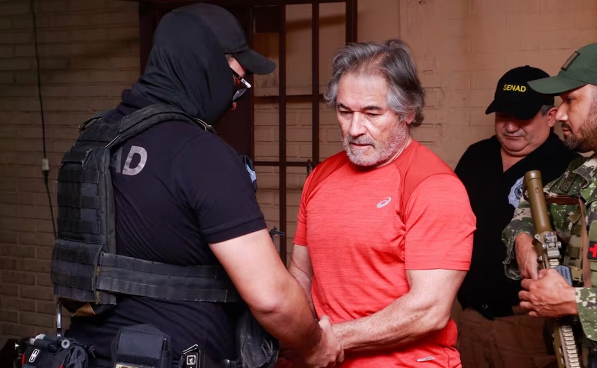 Sin cantar, dictan prisión preventiva a Hernán Bermúdez, líder de "La Barredora"