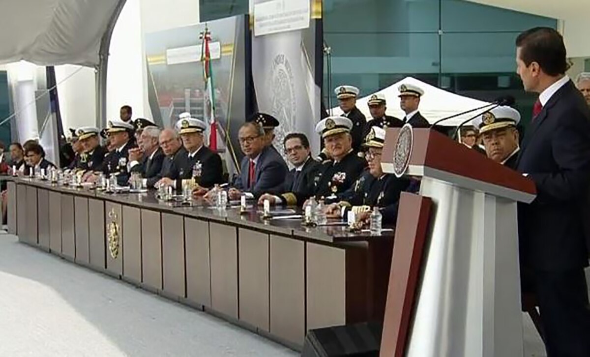 El Presidente inauguró el Centro de Estudios Navales en Ciencias de la Salud de la Semar. Foto: Twitter @PresidenciaMX