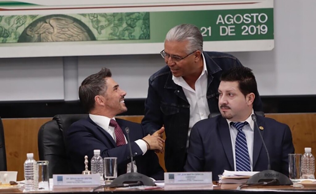 Rechazan diputados de Morena que Sergio Mayer reciba "moches"