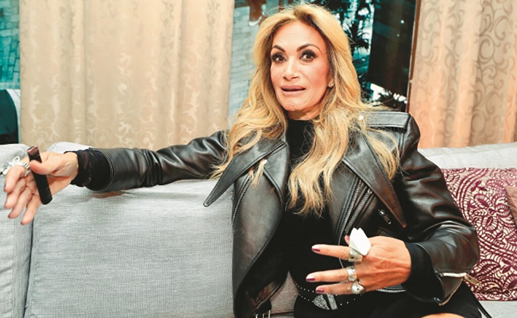 Llevo la voz en "La saga": Adela Micha