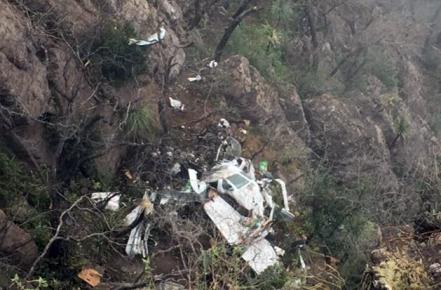 Se desploma aeronave en sierra de La Alameda