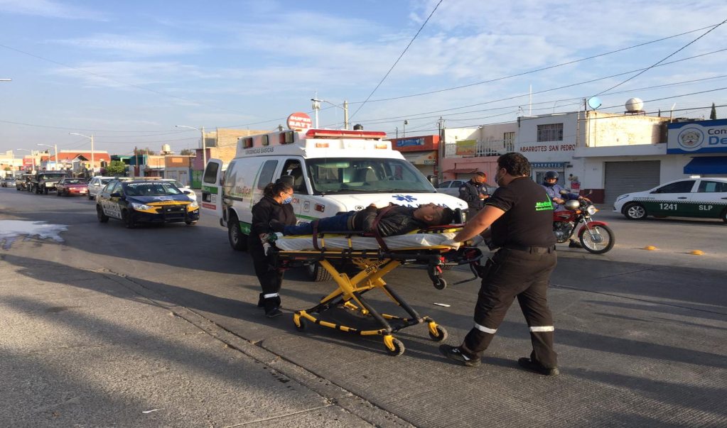 Arrollan a motociclista en la Avenida San Pedro
