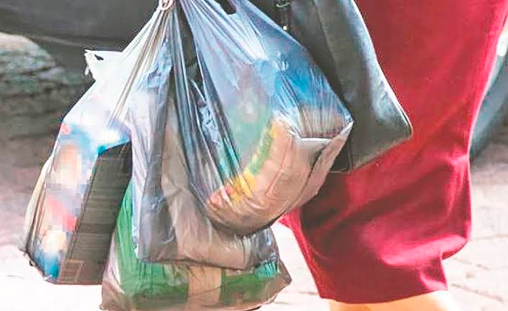 Productoras de bolsas y popotes, en proceso de eliminación de plásticos