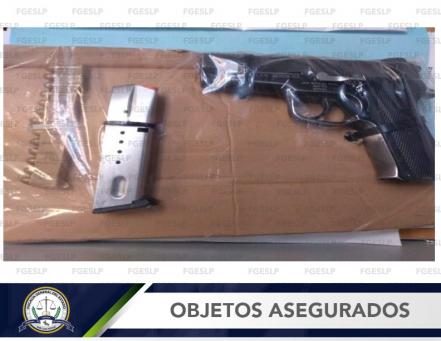 Aseguran a presunto policía del Edomex