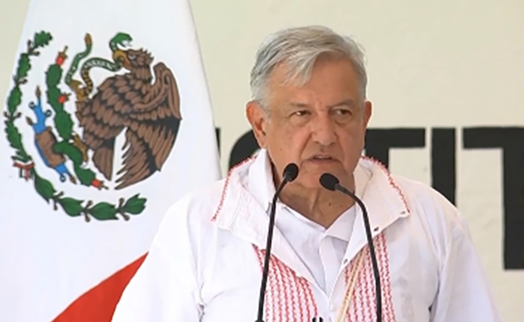 AMLO ofrece acabar con "cementerio de obras de salud" heredadas