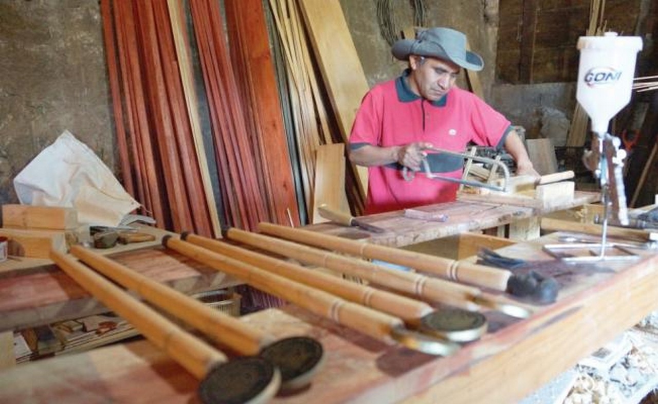  El taller donde hicieron el bastón de mando de AMLO