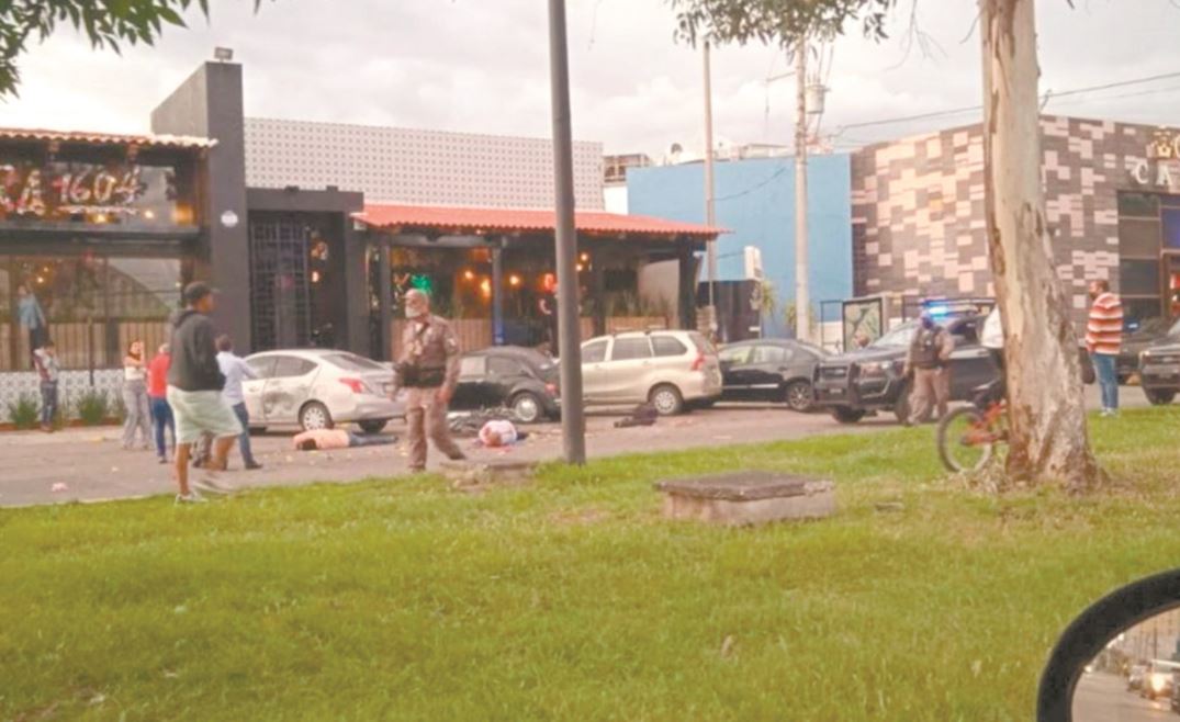 Caen 2 por atentado con regalo-bomba en Salamanca; ven deuda millonaria como móvil