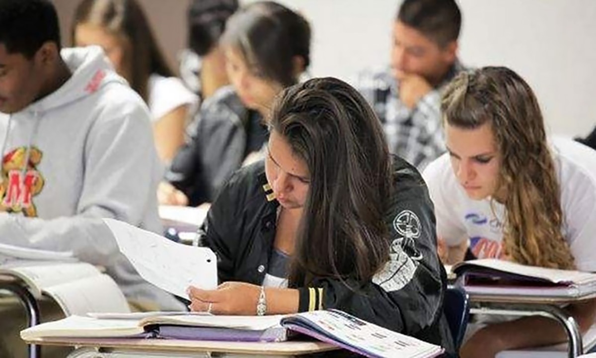 Apenas el 6% de jóvenes alcanza estudios universitarios en SLP