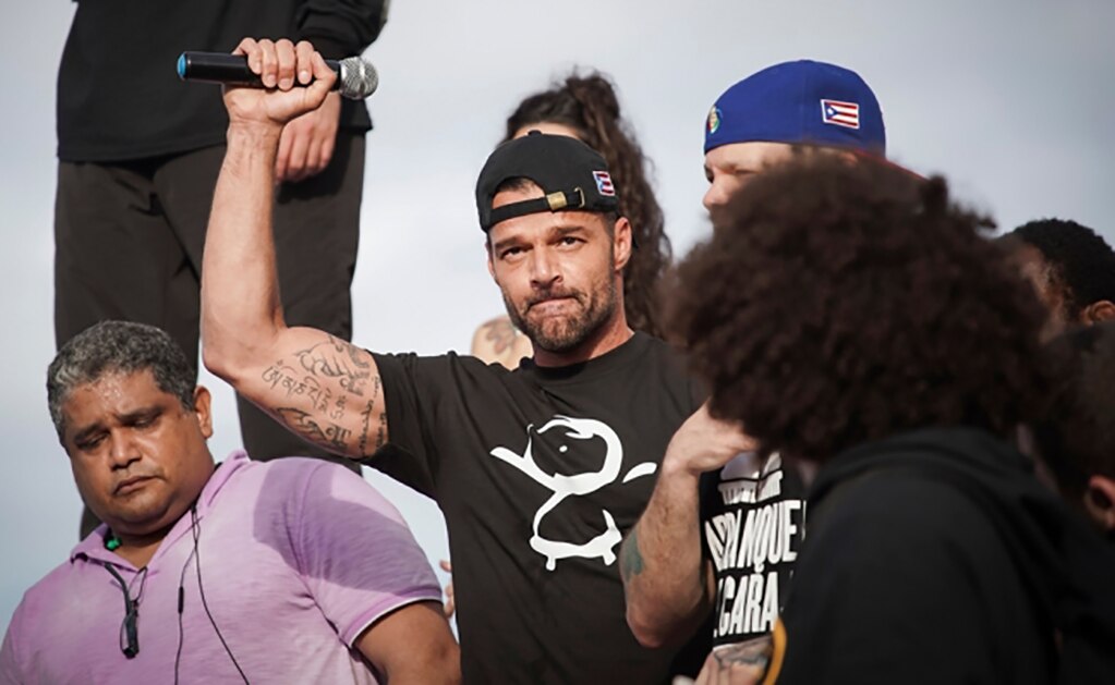 Celebra Ricky Martin renuncia de Ricardo Rosselló