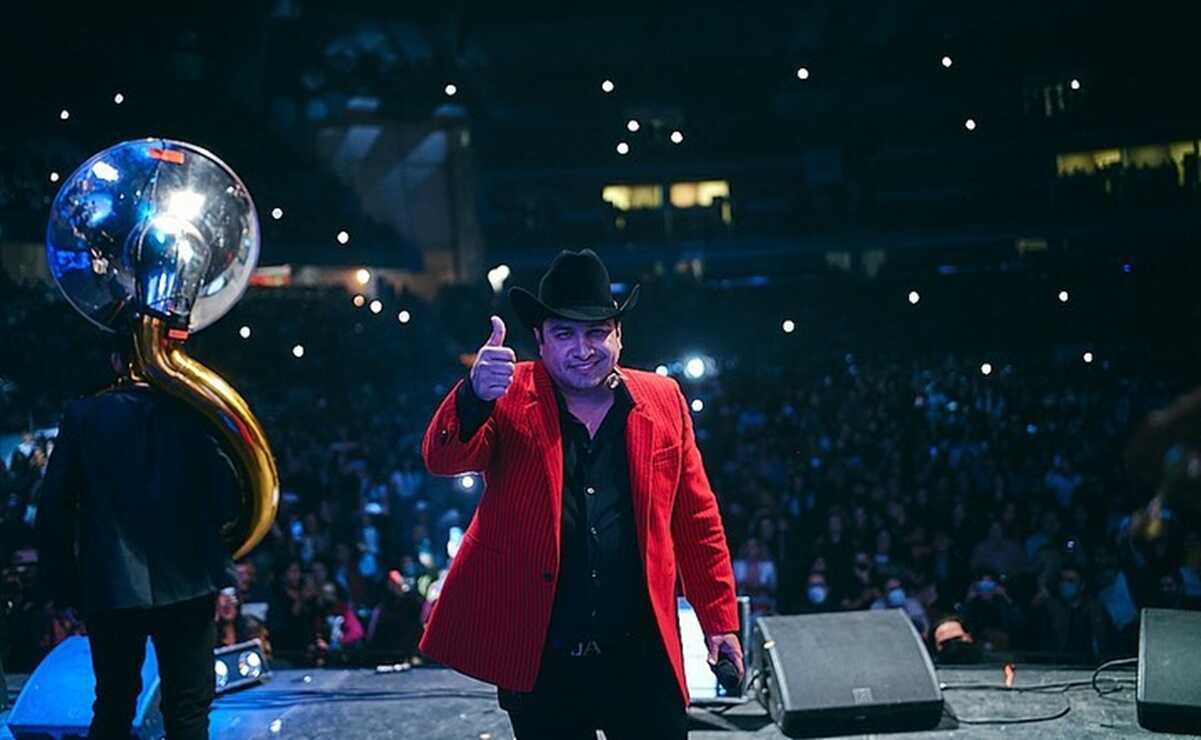 Confirma Julion Álvarez concierto gratuito en el Teatro del Pueblo de la Fenapo. Foto: Facebook Los Pasos de Julión