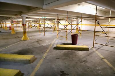 Con vigas y andamios, refuerzan Plaza Fundadores para Festival San Luis en Primavera  