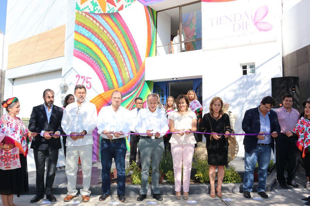 Inauguran segunda tienda del DIF “Artesanías Potosinas y Algo Más”