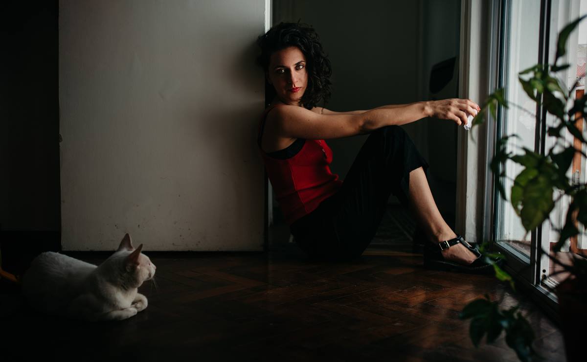 Leila Sucari presenta "Fugaz", una novela sórdida y violenta sobre la maternidad