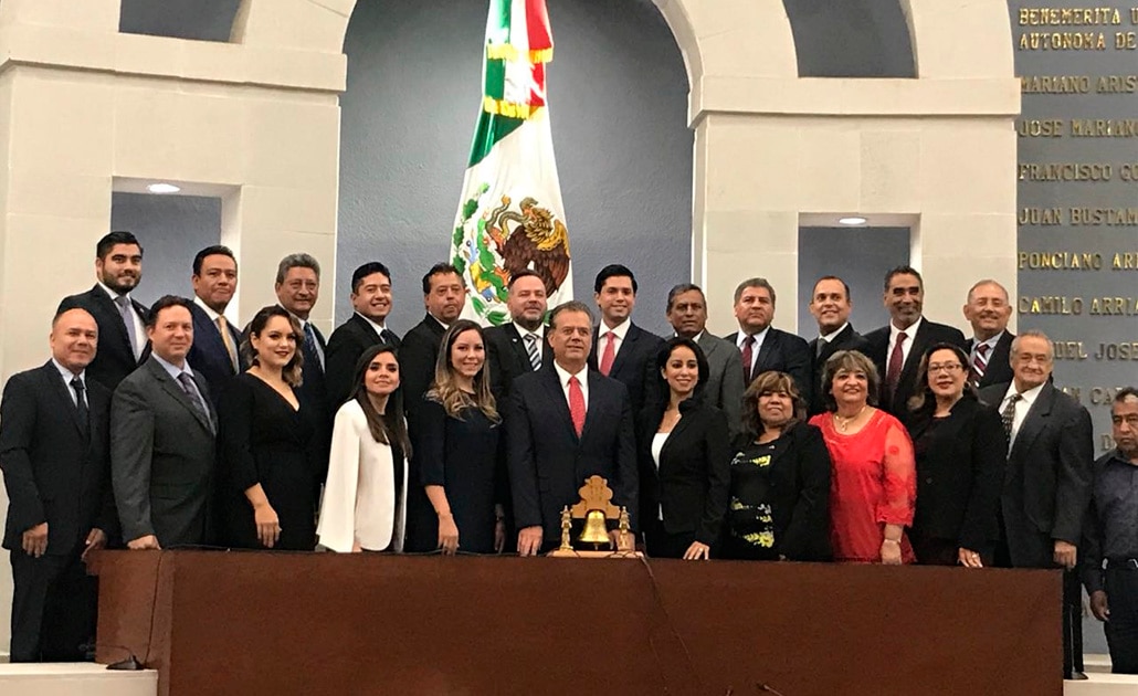 Legisladores potosinos, 33 meses reprobados