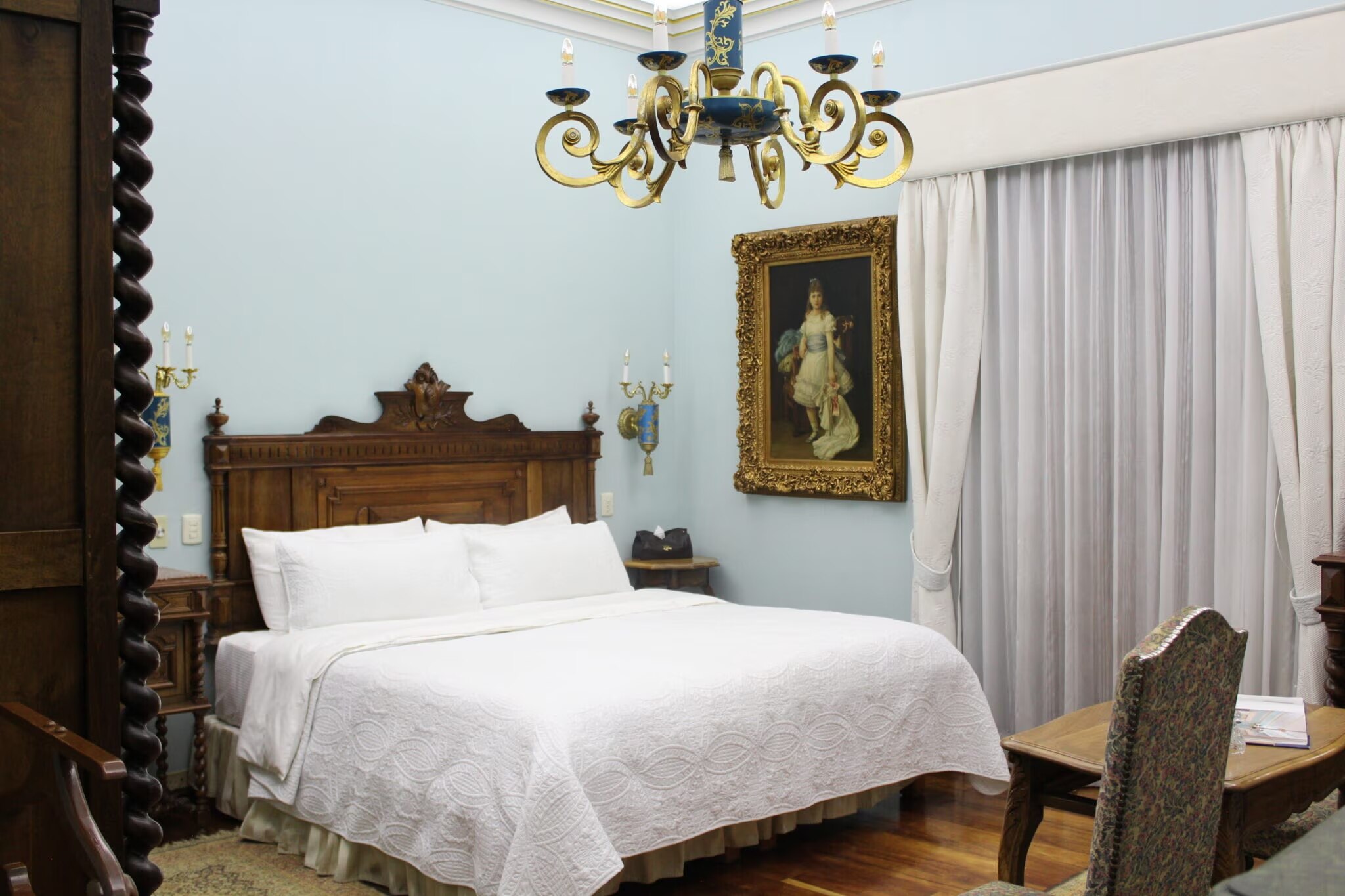 Habitación ambientada en el palacio Trianon. Foto: palaciodesanagustin.com