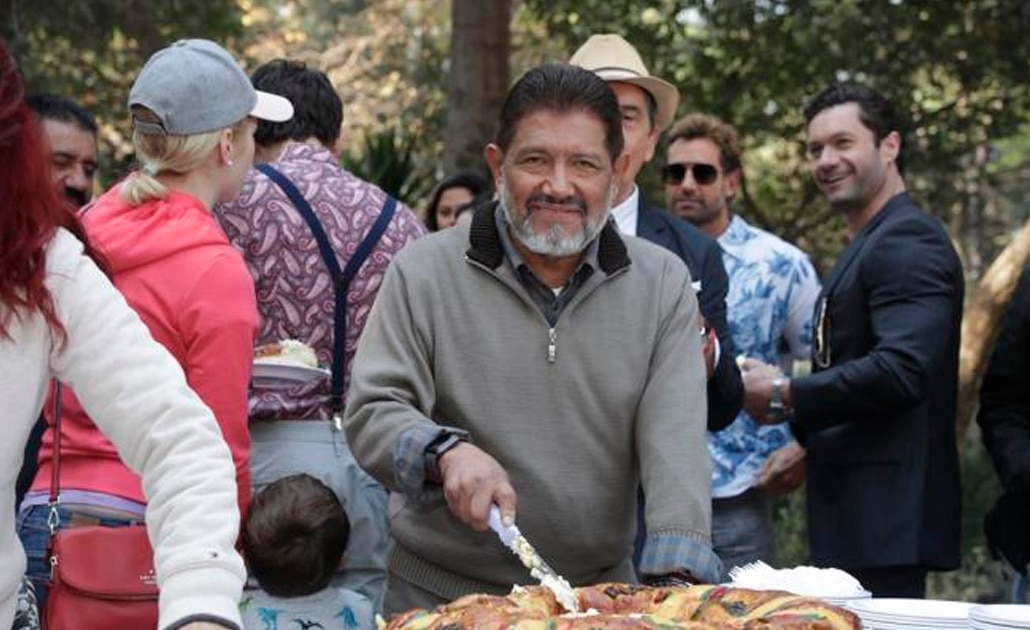 Sin Diego Luna no habrá bioserie de Cantinflas: Osorio