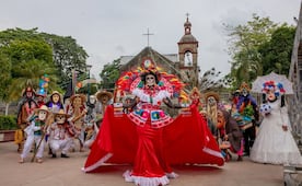 "Dándole Vida a la Muerte", el proyecto fotográfico que resalta con catrinas la belleza de SLP