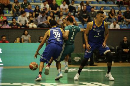CB Santos San Luis cae ante Abejas de León