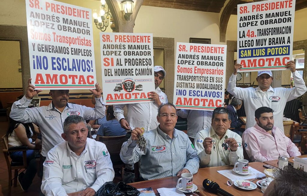 Advierten transportistas marcha tras acuerdo entre IMSS y CANACAR