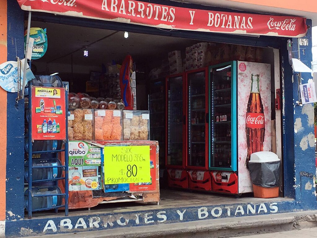 Comercios cierran por aumentos de CFE