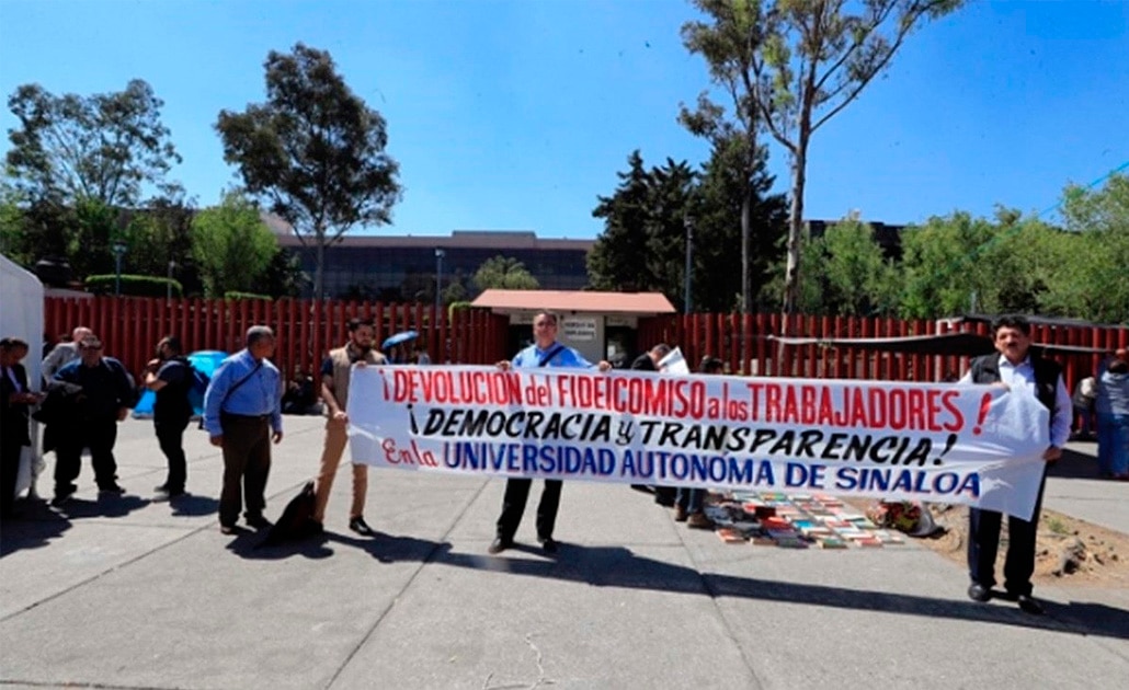 Cámara de Diputados suspende sesión por bloqueo del CNTE