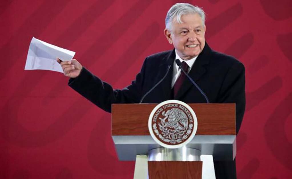 Fox, Calderón y Peña sabían del robo de combustible y fueron omisos, señala AMLO