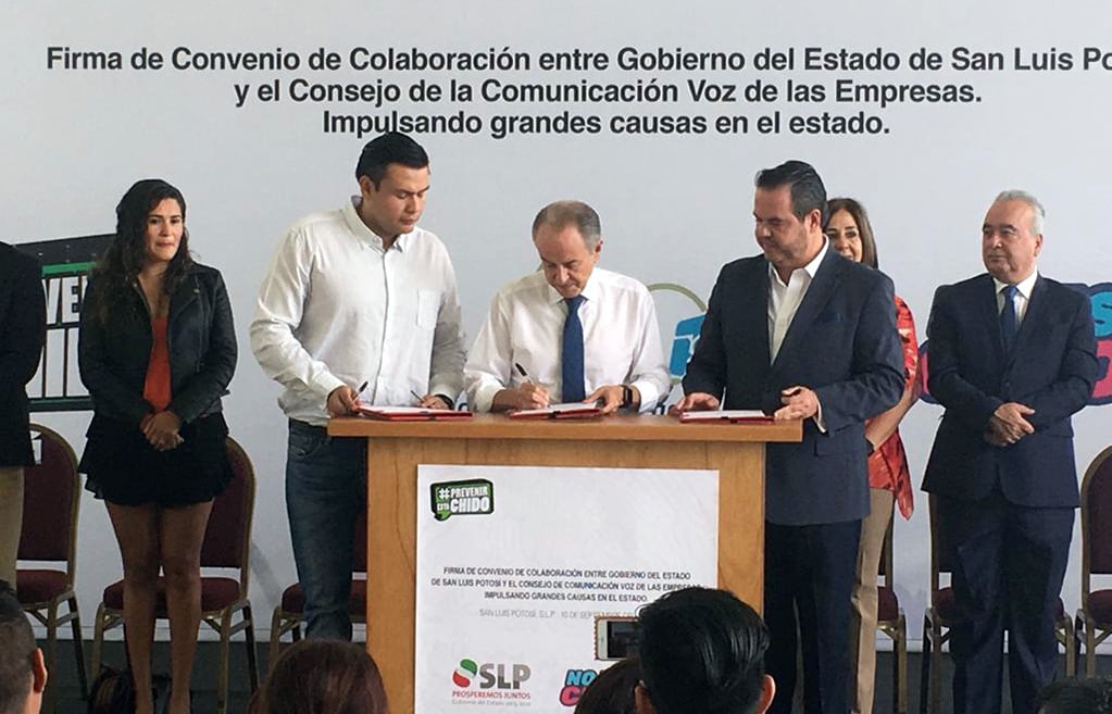 Gobierno firma convenio con Consejo de la Comunicación "Voz de las Empresas"