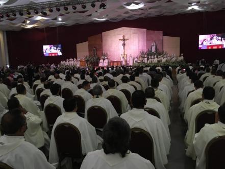 “Me enamoro cada vez más del corazón potosino”, dice nuevo arzobispo de SLP tras toma de posesión