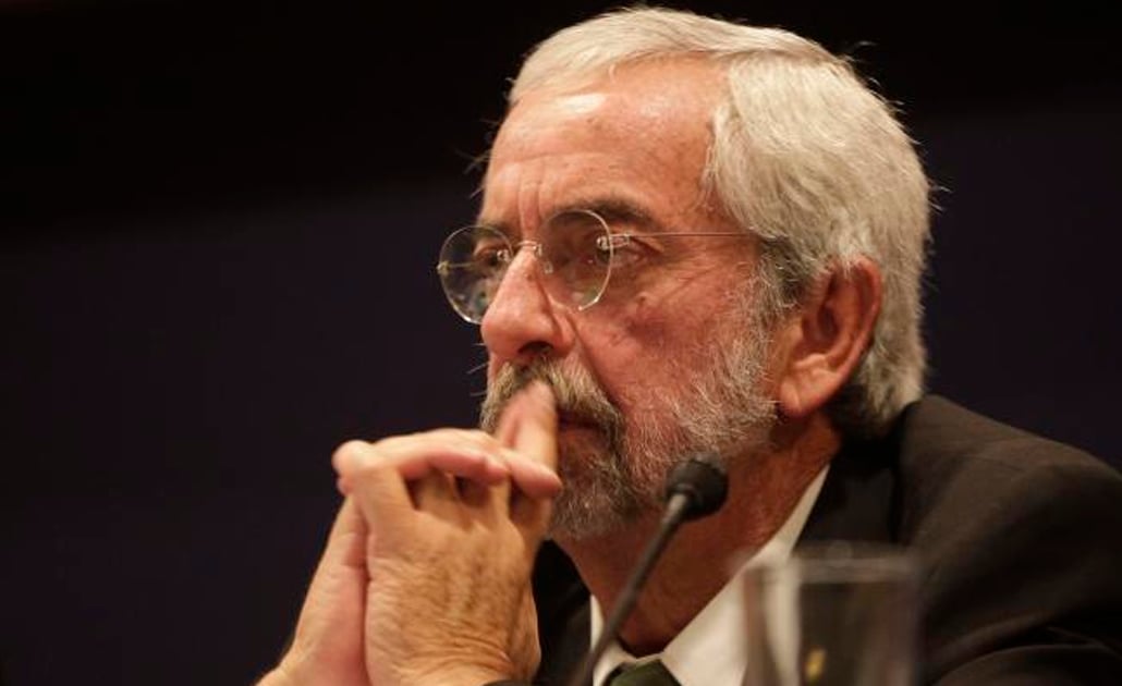 Graue rechaza vigilancia armada en UNAM