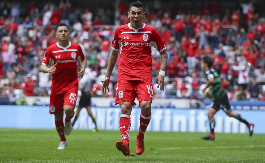 Toluca derrota a Santos en el Nemesio Diez