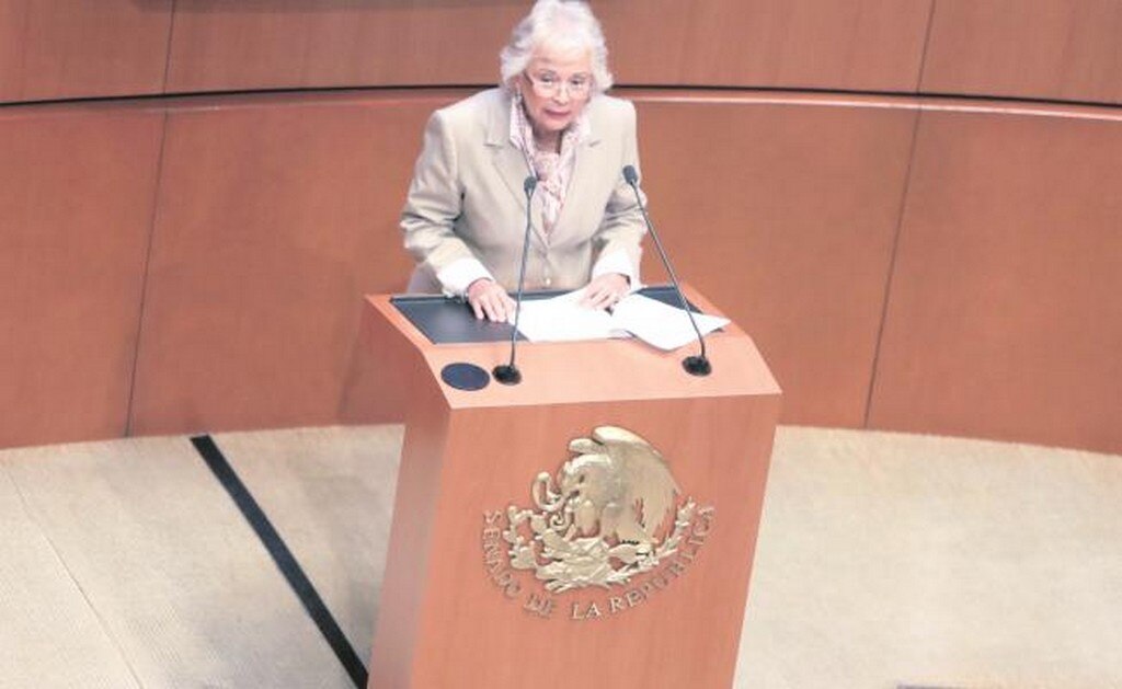 En el Senado, Olga Sánchez Cordero, futura titular de Gobernación, señaló que la iniciativa que presentó para regular la marihuana tendrá que adecuarse a la Ley General de Salud vigente. (IVÁN STEPHENS. EL UNIVERSAL)