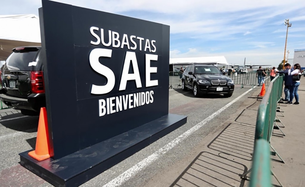 Compran a “la bestia mexicana” en subasta de vehículos oficiales