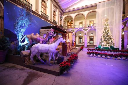 "La herencia maldita" representa al diablo en nacimiento monumental de Palacio de Gobierno de SLP