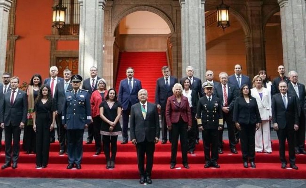  Difunden primera foto del gabinete de AMLO