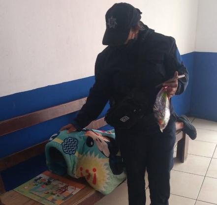 Rescatan policías de Soledad a menor que deambulaba por carretera a Matehuala