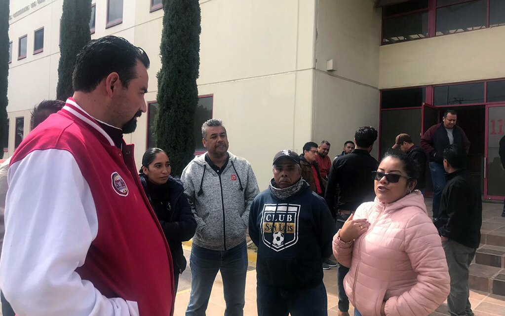 Trabajadores de Challenger Fabrication, por estallar huelga