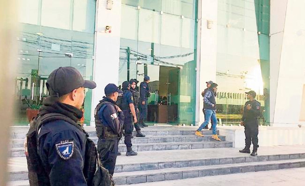 Ayer se realizó la audiencia del inculpado en los juzgados del penal de Neza, donde Roberto “N” fue vinculado a proceso por feminicidio. (REBECA JIMÉNEZ. EL UNIVERSAL)