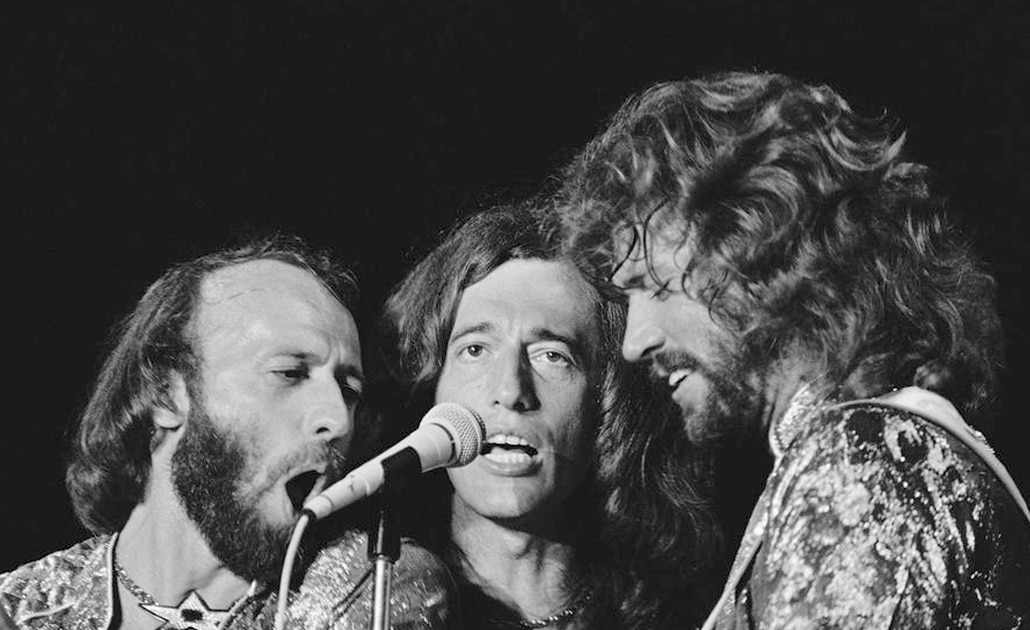 Preparan película biográfica de Bee Gees