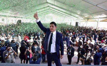 Pasarela política, empresarial y hasta de farándula la toma de protesta de nuevo gobernador de SLP