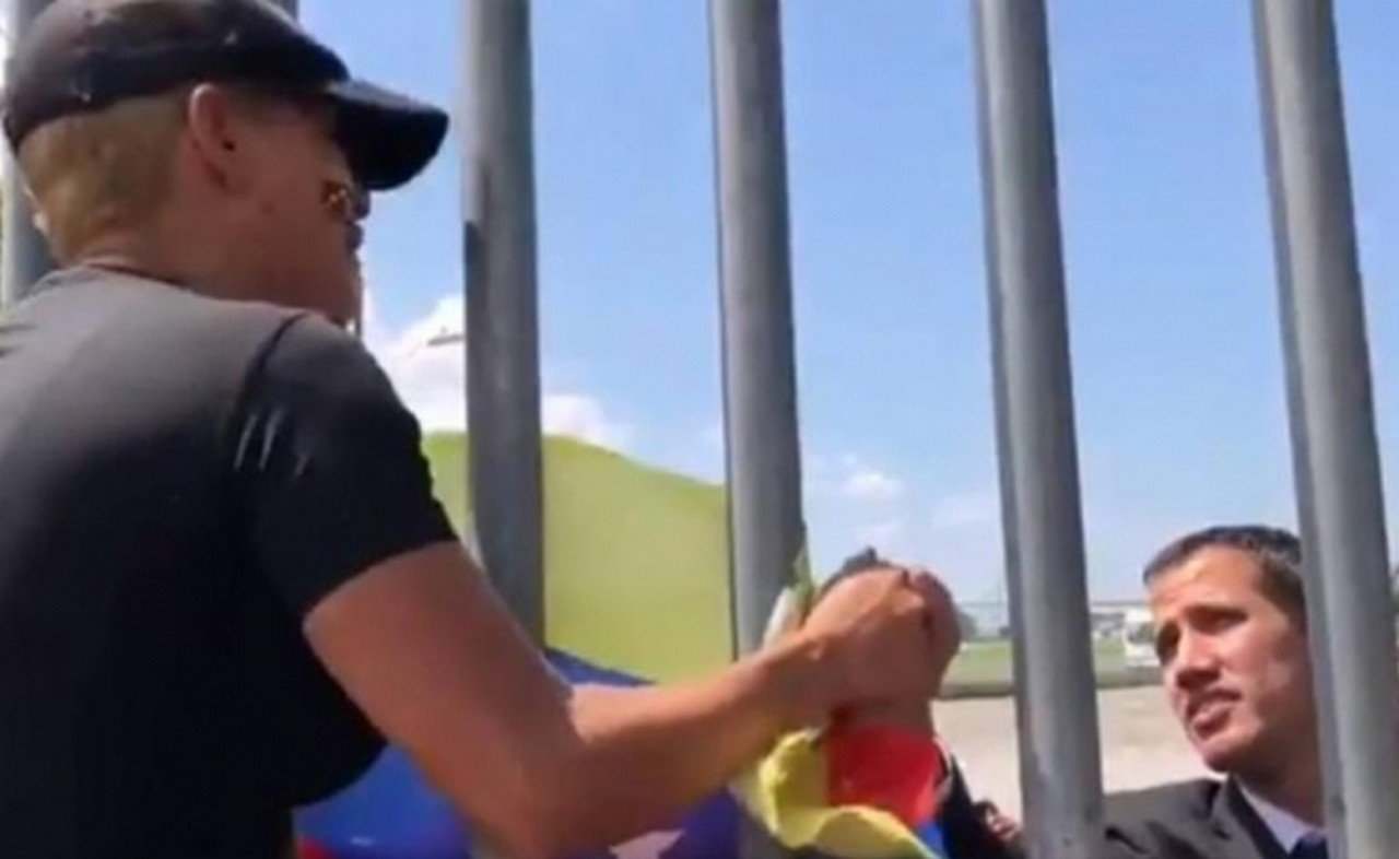 “Tú lo dijiste, los buenos somos más”, dice venezolana en Ecuador a Guaidó