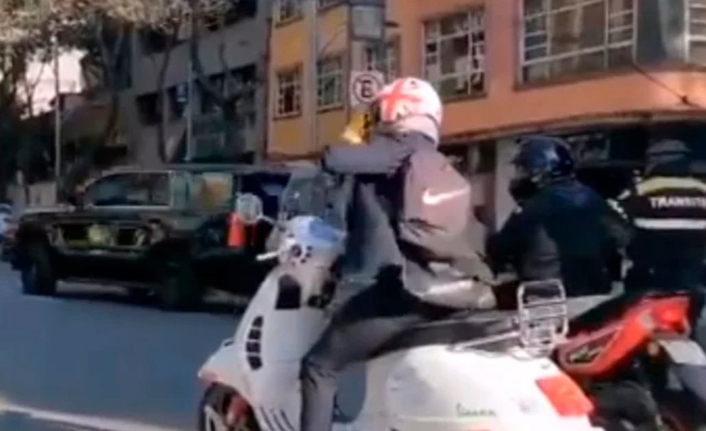 (VIDEO) Abren investigación contra policía por llamar "perra" a Paola Rojas