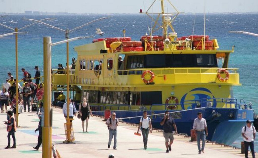 Canadá pide evitar uso de embarcaciones turísticas en Playa del Carmen