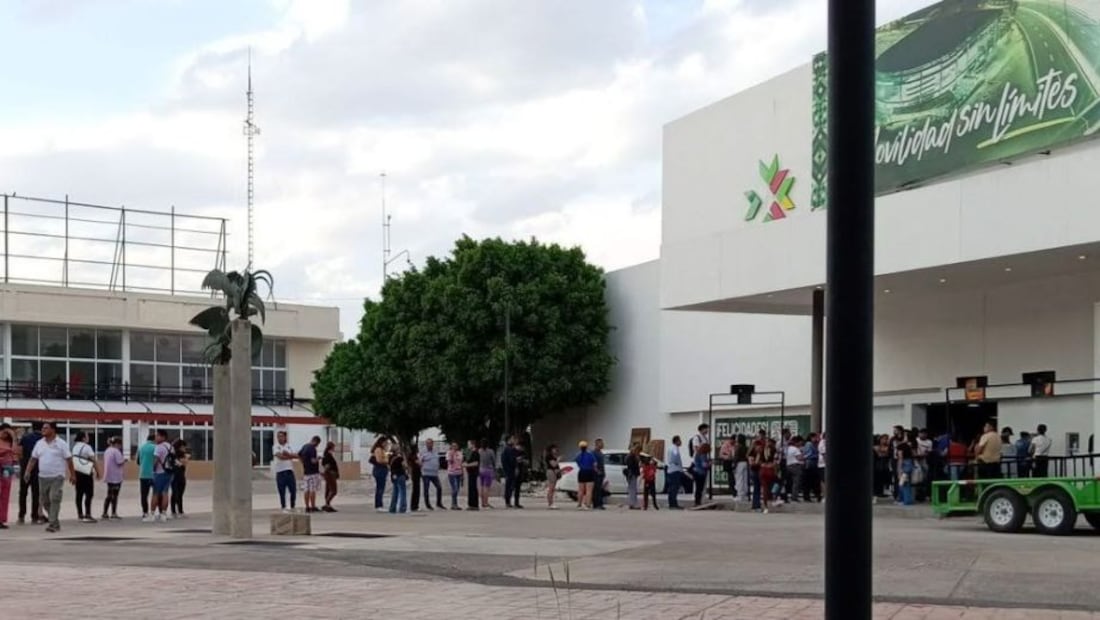 Puedes adquirir tus boletos para la Fenapo en el Palenque del recinto ferial. Foto: fenapo.slp.gob