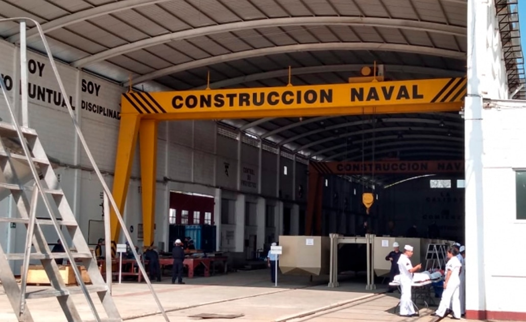 Marina construye 4 embarcaciones sargaceras en Coatzacoalcos